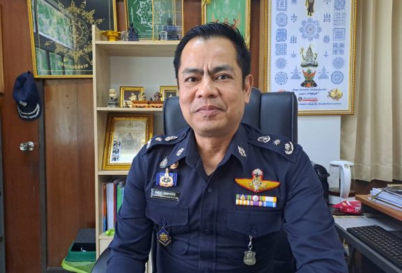 กกต.สุราษฎร์ฯ เผย! เลือกตั้งเทศบาลฯที่ผ่านมามีเรื่องร้องเรียน 10 กว่าเรื่อง ย้ำ! อบต.เข้าห้วงเวลา 180 วัน อย่ากระทำผิด ชี้หากพบการกระทำผิดร้องเรียนได้ตลอดไม่ต้องให้เลือกตั้งเสร็จ