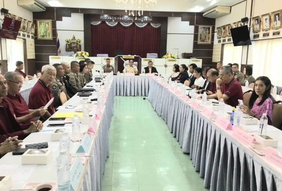 ตำรวจภูธรจังหวัดสุราษฎร์ธานี โชว์ผลงาน ปราบปรามบุหรี่ไฟฟ้ายึดของกลางหลายหมื่นชิ้นมูลค่ากว่า 4 ล้านบาท