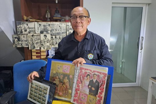 ข้าราชการบำนาญสะสมพระบรมฉายาลักษณ์ สมเด็จพระนางเจ้าสิริกิต์พระบรมราชินีนาถ พระบรมราชชนนีพระพันปีหลวง หลายสิบปีด้วยความซาบซึ้งในพระมหากรุณาธิคุณอันหาที่สุดไม่ได้