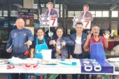 “ศักดา สมบูรณ์ลักขณา” (รองแก๊ป) ปล่อยทีเด็ด 7 นโยบายสร้างสรรค์เมืองคนดี เดินเรียกคะแนนสงสาร ยึดมั่นอุดมการณ์ มั่นใจผลงานที่เคยทำ เป็นคนง่ายๆ จริงใจ ติดดิน กำลังเป็นขวัญใจพ่อค้าแม่ค้าคนหาเช้ากินค่ำ
