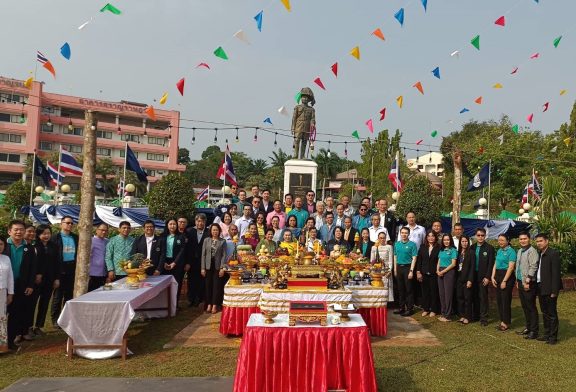 โรงพยาบาลสวนสราญรมย์ จัดพิธีบวงสรวงศักการะพระบรมราชานุสาวรีย์ ร.6 และสิ่งศักดิ์สิทธิ์ พร้อมเปิดป้ายซุ้มประตูใหม่ เนื่องในโอกาสครบรอบ 88 ปี