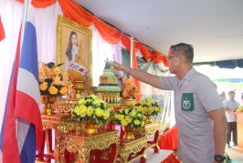 ผู้ว่าฯ สุราษฎร์ธานีตรวจเยี่ยมการปฏิบัติงานหน่วยแพทย์คลื่อนที่ พอ.สว. ให้บริการตรวจรักษาและให้ความรู้ในการส่งเสริมป้องกันโรคแก่ประชาชนในท้องถิ่นทุรกันดาร