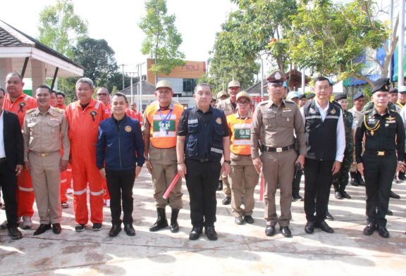 จังหวัดสุราษฎร์ธานี ร่วมกับเทศบาลนครสุราษฎร์และมณฑลทหารบกที่45เปิดศูนย์ปฎิบัติการป้องกันและลดอุบัติเหตุทางถนนเทศกาลปีใหม่2569