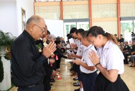 อ.บ้านนาเดิม จัดงานวันครู รำลึกถึงพระคุณบูรพาจารย์สานสัมพันธฺฺศิษย์มีครู