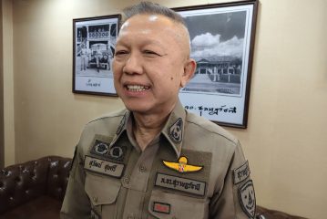 ผู้การสุราษฎร์ฯ เน้นย้ำเจ้าหน้าที่วางตัวเป็นกลางพร้อมช่วยเหลือสนับสนุน กกต. ให้การเลือกตั้งครั้งนี้เป็นไปอย่างบริสุทธิ์ยุติธรรม เผย! การหาเสียงของผู้สมัครยังไม่พบการก่อเหตุรุนแรง