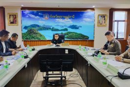 จ.สุราษฎร์ฯ ประชุมตามความคืบหน้าปฏิบัติการตรวจสอบคลังน้ำมันในพื้นที่ หลังพาณิชย์จังหวัดแจ้งความดำเนินคดีคลังน้ำมัน   บ.พี.ซี.สยามปิโตรเลี่ยม จำกัด